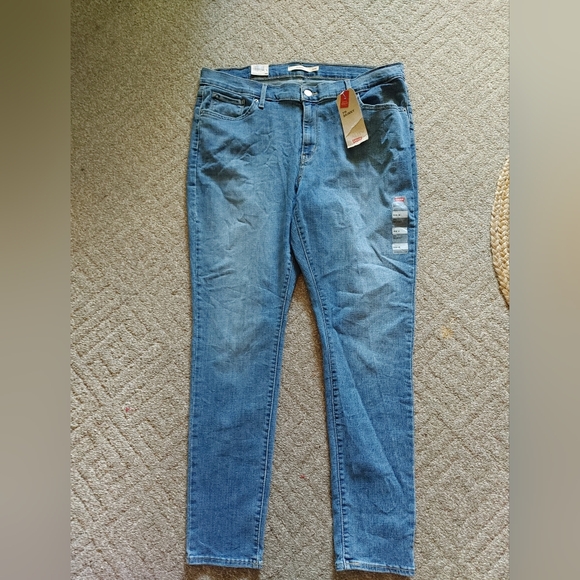Levi 711 Skinny Sculpt Sz.18 W NWT - Picture 3 of 10
